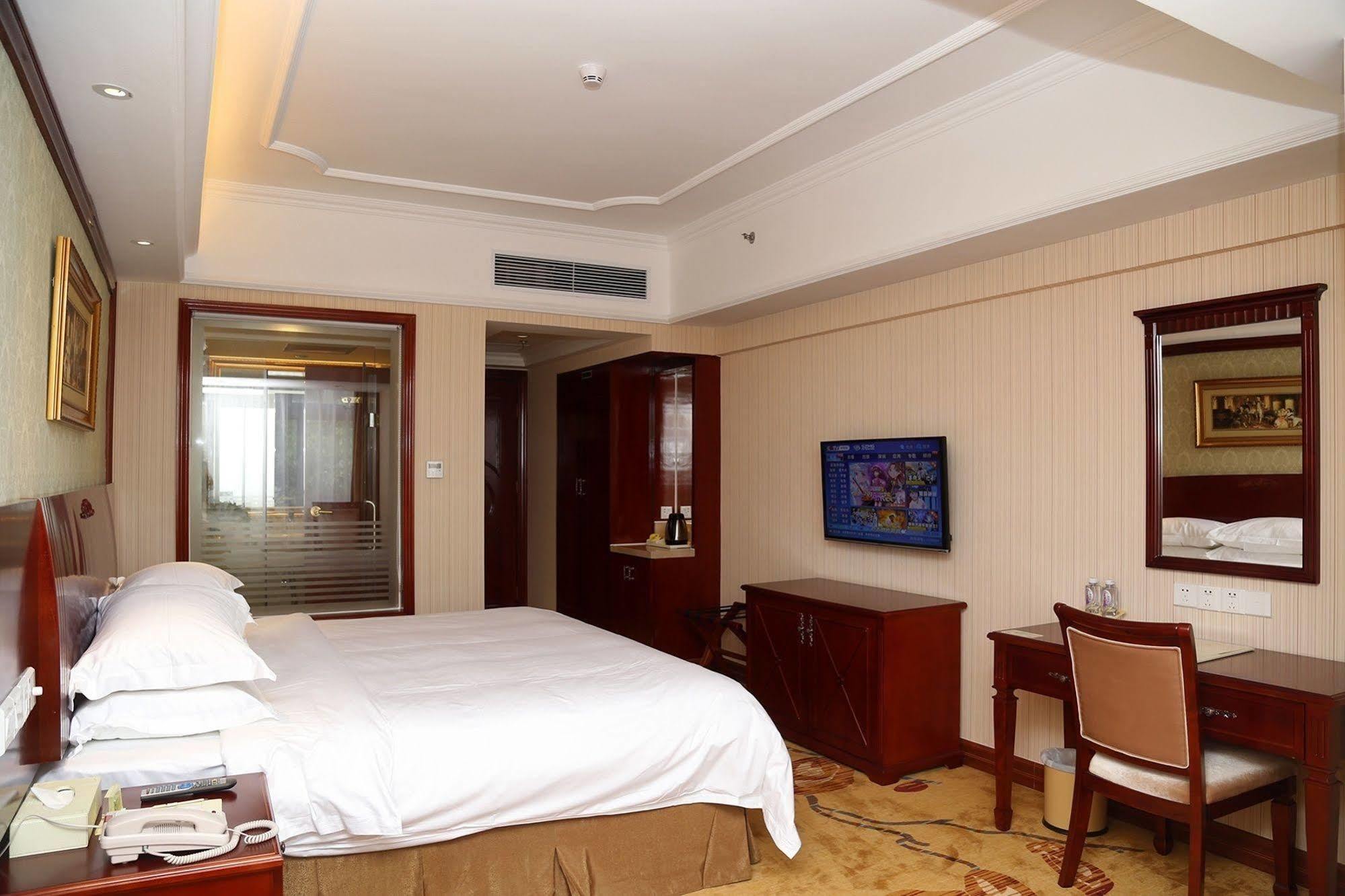 Vienna Hotel Shenzhen Futian Bagua Road Exterior photo
