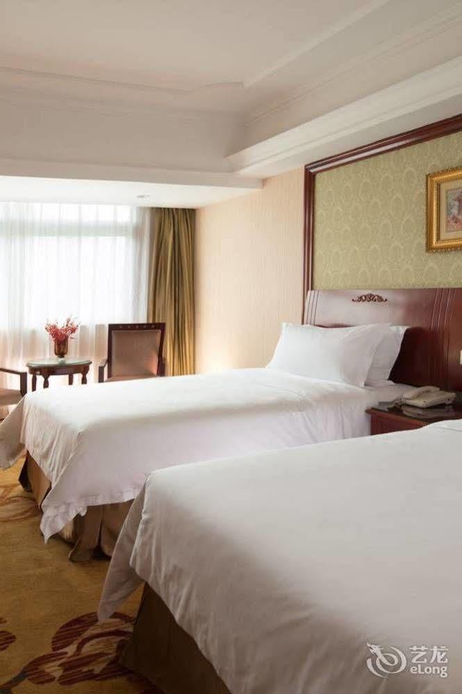 Vienna Hotel Shenzhen Futian Bagua Road Exterior photo