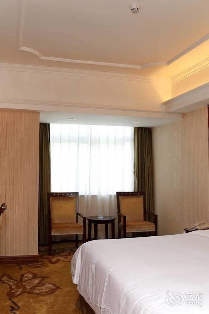 Vienna Hotel Shenzhen Futian Bagua Road Exterior photo